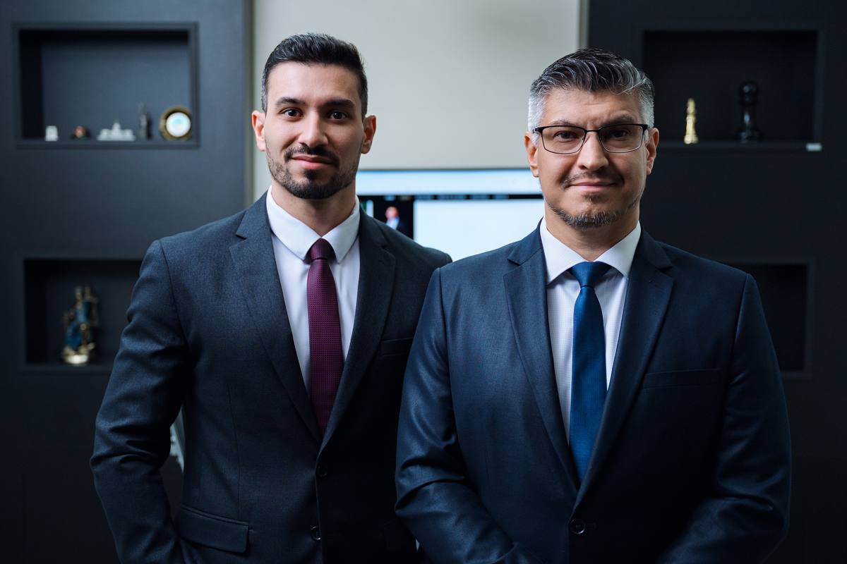 Dr. Cassiano Almeida dos Santos e Dr. Edson Silva da Costa